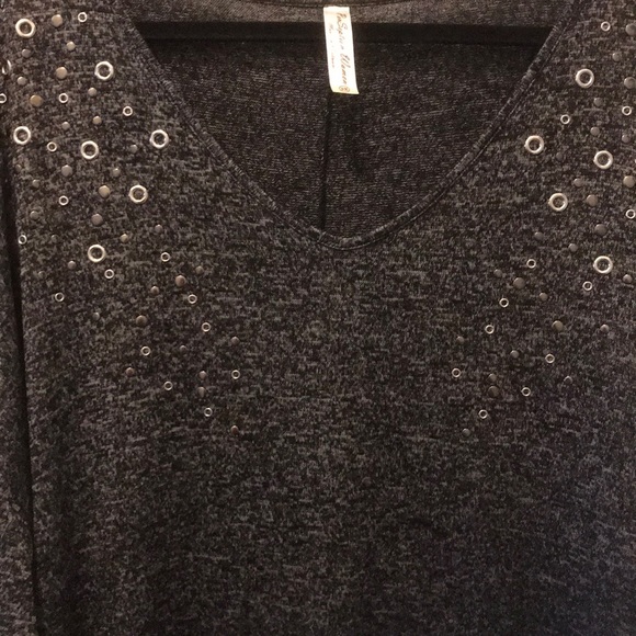 Blouse - Picture 3 of 5